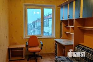 4-к квартира, вторичка, 74м2, 9/9 этаж