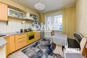 2-к квартира, вторичка, 80м2, 4/10 этаж