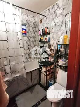 2-к квартира, вторичка, 42м2, 1/5 этаж