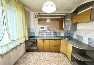 2-к квартира, вторичка, 51м2, 1/10 этаж