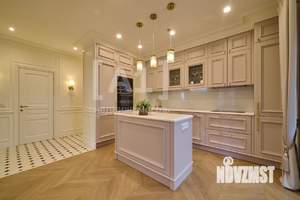 4-к квартира, вторичка, 135м2, 17/18 этаж