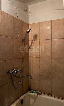 3-к квартира, вторичка, 64м2, 9/10 этаж