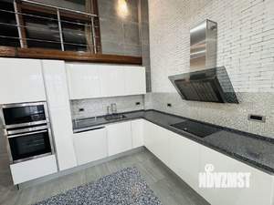 4-к квартира, вторичка, 163м2, 3/4 этаж