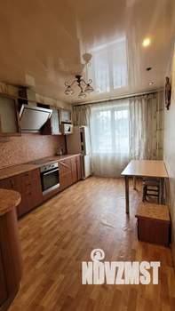 3-к квартира, вторичка, 72м2, 1/10 этаж