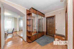 2-к квартира, вторичка, 56м2, 1/5 этаж