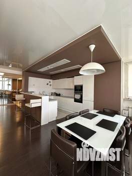 3-к квартира, вторичка, 102м2, 8/10 этаж