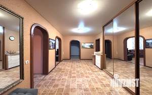 4-к квартира, вторичка, 121м2, 2/11 этаж