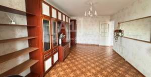 2-к квартира, вторичка, 54м2, 1/9 этаж