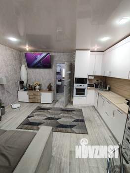 2-к квартира, вторичка, 57м2, 1/10 этаж