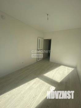 2-к квартира, вторичка, 54м2, 1/10 этаж