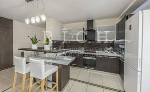 3-к квартира, вторичка, 140м2, 11/14 этаж