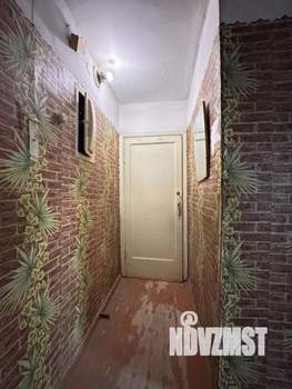 2-к квартира, вторичка, 42м2, 1/5 этаж