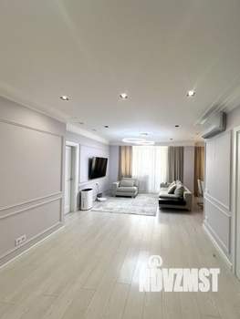 4-к квартира, вторичка, 108м2, 11/18 этаж