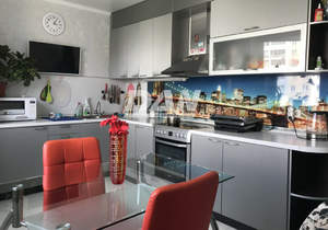 3-к квартира, вторичка, 82м2, 5/10 этаж