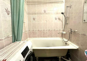 3-к квартира, вторичка, 65м2, 1/9 этаж