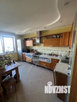 3-к квартира, вторичка, 102м2, 10/10 этаж