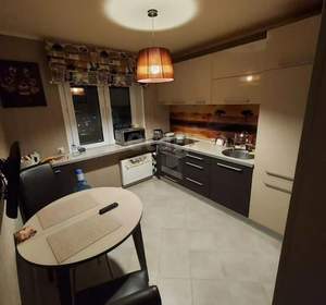 2-к квартира, вторичка, 56м2, 10/10 этаж