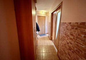 3-к квартира, вторичка, 65м2, 6/9 этаж