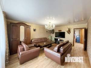 4-к квартира, вторичка, 121м2, 1/10 этаж