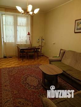 2-к квартира, вторичка, 58м2, 3/5 этаж