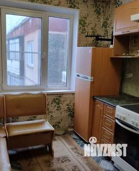 4-к квартира, вторичка, 74м2, 9/9 этаж