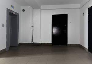 2-к квартира, вторичка, 79м2, 1/10 этаж