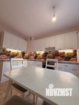 2-к квартира, вторичка, 54м2, 1/10 этаж