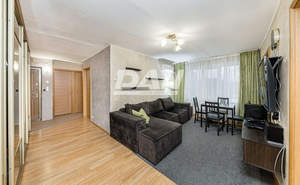 4-к квартира, вторичка, 63м2, 5/5 этаж