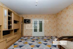 2-к квартира, вторичка, 54м2, 1/9 этаж