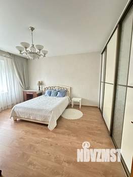 3-к квартира, вторичка, 140м2, 8/15 этаж