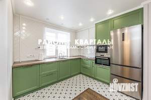 4-к квартира, вторичка, 130м2, 8/10 этаж