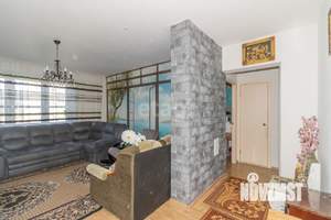 3-к квартира, вторичка, 74м2, 9/10 этаж