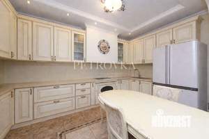 4-к квартира, вторичка, 176м2, 11/24 этаж