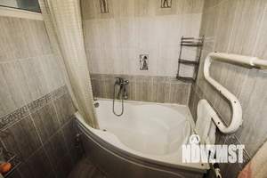 3-к квартира, вторичка, 58м2, 2/4 этаж