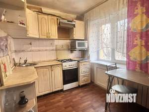 3-к квартира, вторичка, 56м2, 2/4 этаж