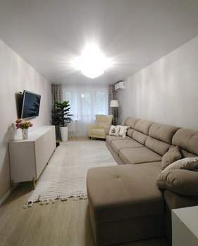 4-к квартира, вторичка, 76м2, 2/9 этаж