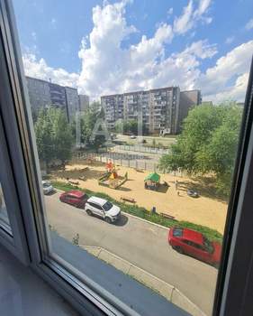 3-к квартира, вторичка, 64м2, 1/9 этаж