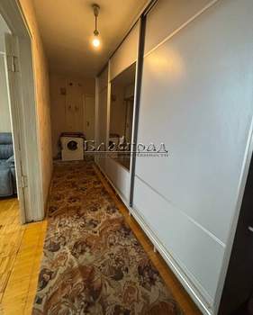 3-к квартира, вторичка, 61м2, 6/9 этаж