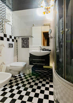 2-к квартира, вторичка, 64м2, 5/10 этаж