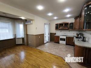 4-к квартира, вторичка, 143м2, 4/8 этаж