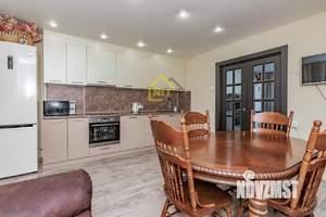 2-к квартира, вторичка, 64м2, 1/10 этаж