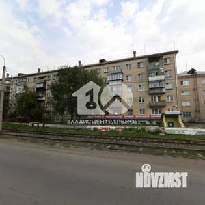 2-к квартира, вторичка, 42м2, 1/5 этаж