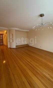 3-к квартира, вторичка, 109м2, 9/10 этаж