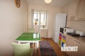 2-к квартира, вторичка, 47м2, 8/9 этаж