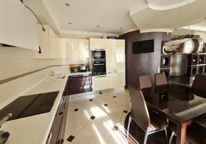 3-к квартира, вторичка, 118м2, 1/19 этаж