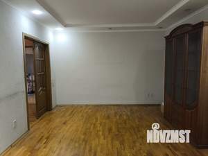 4-к квартира, вторичка, 143м2, 4/8 этаж