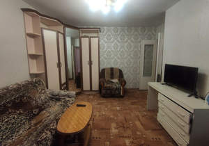 2-к квартира, вторичка, 40м2, 1/9 этаж