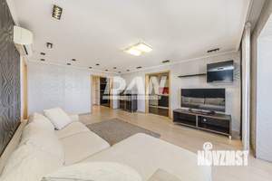 4-к квартира, вторичка, 128м2, 11/11 этаж