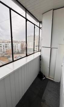 2-к квартира, вторичка, 54м2, 1/9 этаж