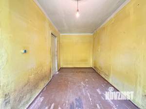 2-к квартира, вторичка, 42м2, 1/5 этаж